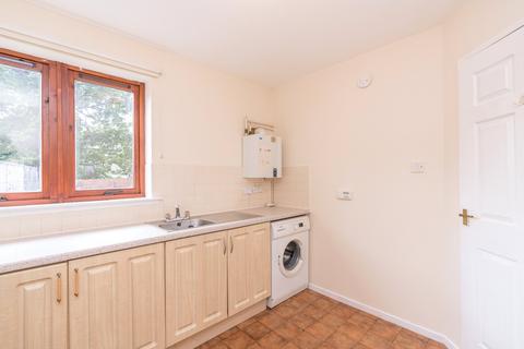 11/1 Hawkhill, Edinburgh, EH7 6LA