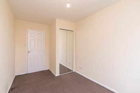 11/1 Hawkhill, Edinburgh, EH7 6LA