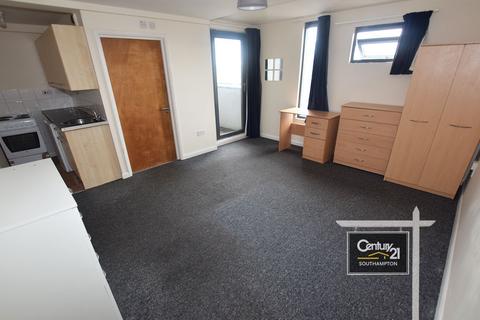 Studio to rent, Salisbury Street, SOUTHAMPTON SO15