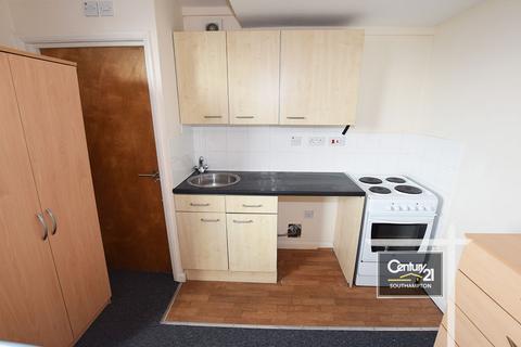 Studio to rent, Salisbury Street, SOUTHAMPTON SO15