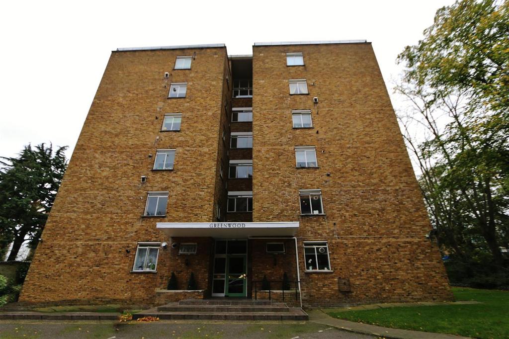 Green Wood, 31 Princes Way, Southfields 2 bed apartment £1,450 pcm (£