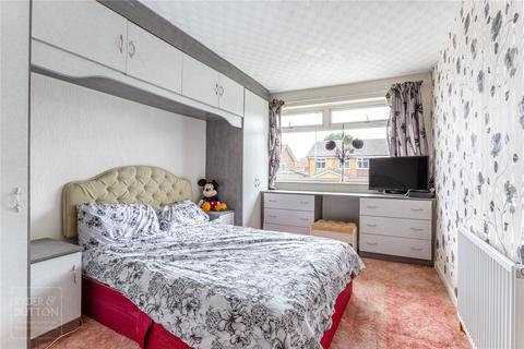 24 Arnside Avenue, Chadderton, Oldham, OL9 9DJ