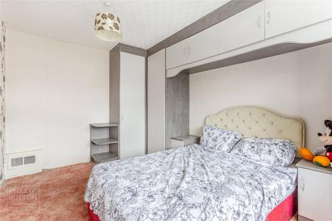 24 Arnside Avenue, Chadderton, Oldham, OL9 9DJ
