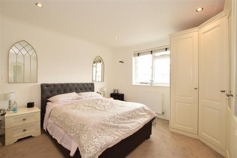 21 Bridgefoot Path, Emsworth, PO10 7EA