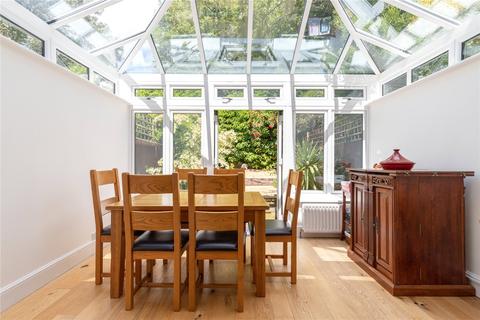 5 Hester Terrace, Richmond, TW9 4JT