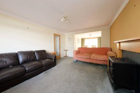 197 Eskhill, Penicuik, EH26 8DF