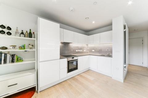 1 bedroom apartment to rent, Corsair House, Royal Wharf, London, E16