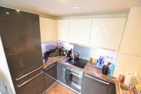 2 bedroom flat to rent, Newsom Place, St Albans, AL1