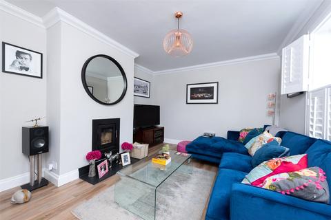 30 Barossa Road, Camberley, GU15 4JE
