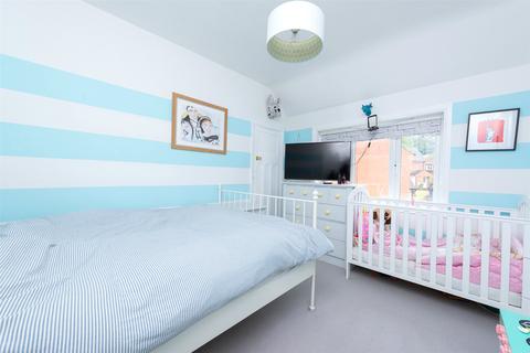 30 Barossa Road, Camberley, GU15 4JE