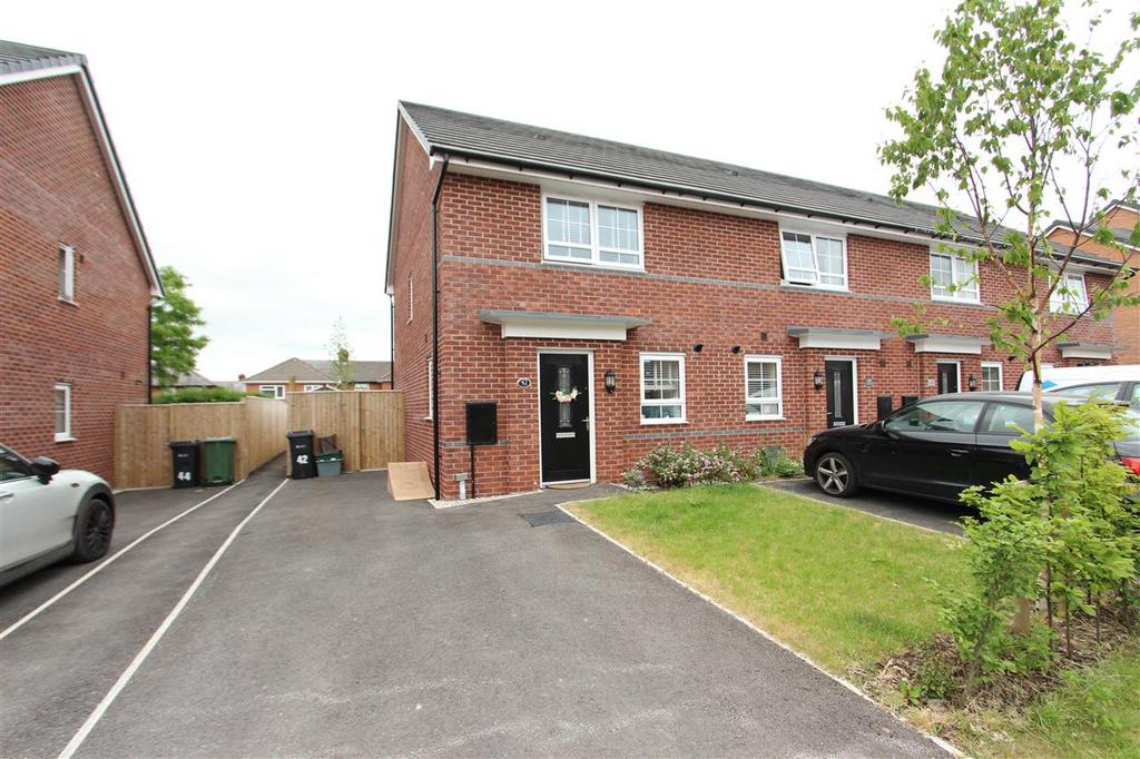 Columbia Road, Ellesmere Port 3 bed end of terrace house £180,000