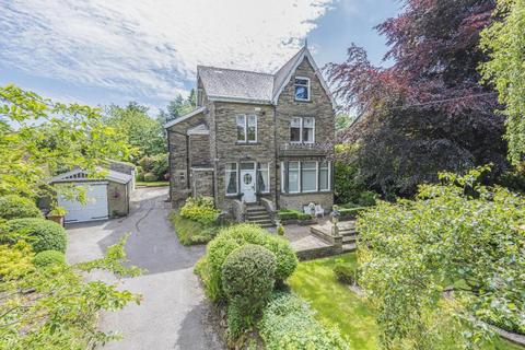 17 Staveley Road, Shipley, BD18 4HD