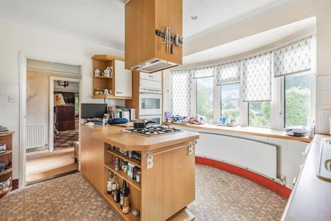 Dunmar Egley Road, Woking, GU22 0DE