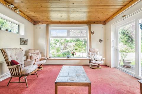 Dunmar Egley Road, Woking, GU22 0DE