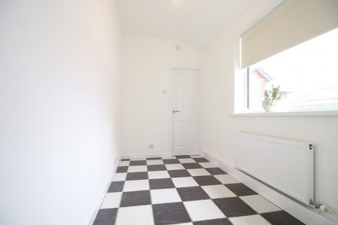 3 Cambridge Road, Thornton-cleveleys, FY5 1EP