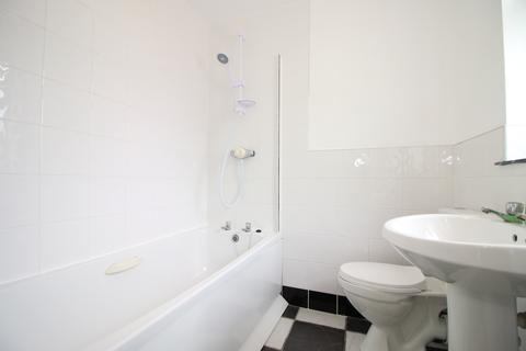 3 Cambridge Road, Thornton-cleveleys, FY5 1EP