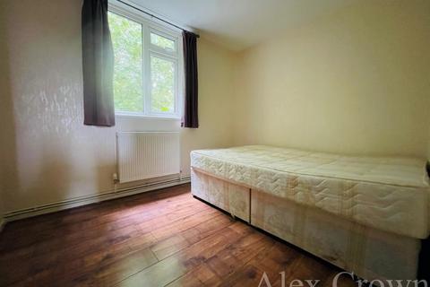 3 bedroom flat to rent, Sussex Way, Archway