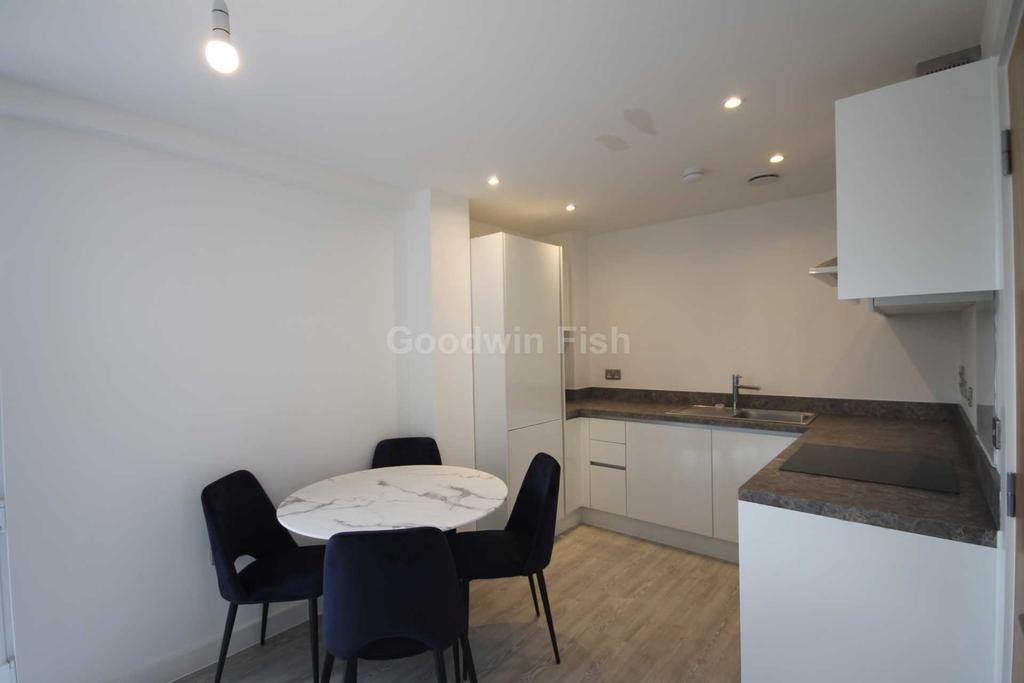 Middlewood Plaza, Craven Street, Salford 1 bed apartment £950 pcm (£