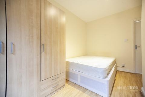undefined, Kentish Town Road, Camden Town, NW1