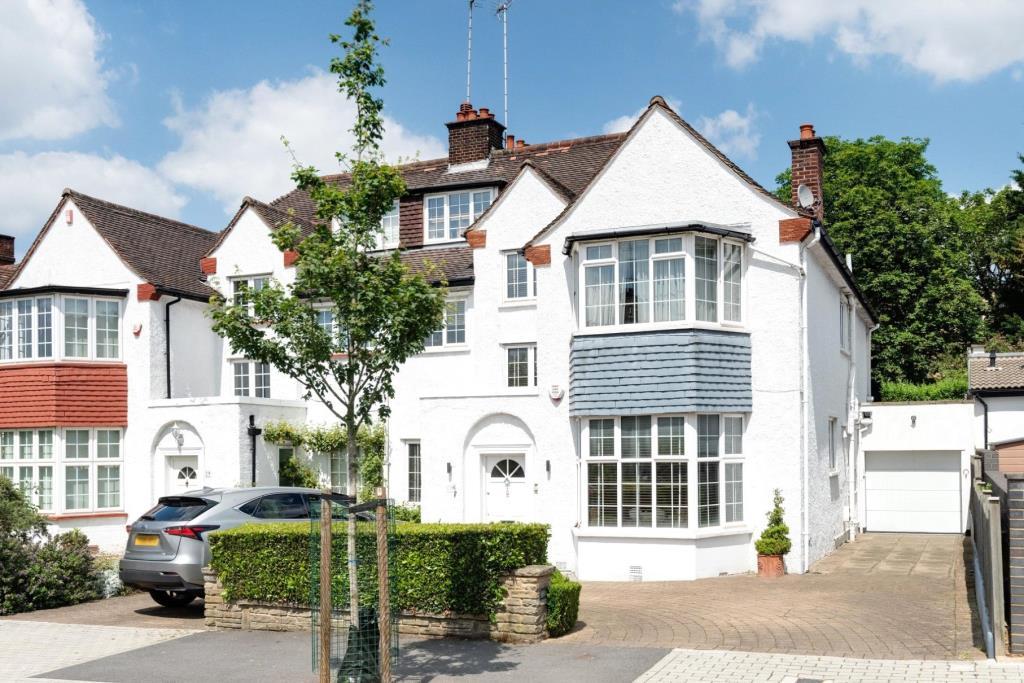 Lyndale Avenue, Childs Hill, London, NW2 6 bed semidetached house £