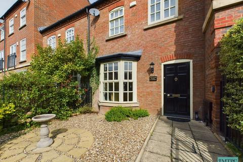 2 bedroom townhouse to rent, Grosvenor Park, York