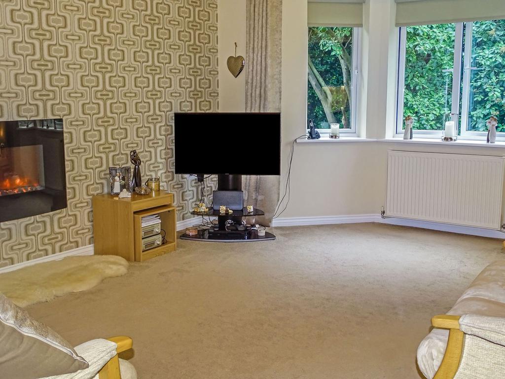 Kings Vale, Wallsend, Tyne and Wear... 2 bed flat £100,000