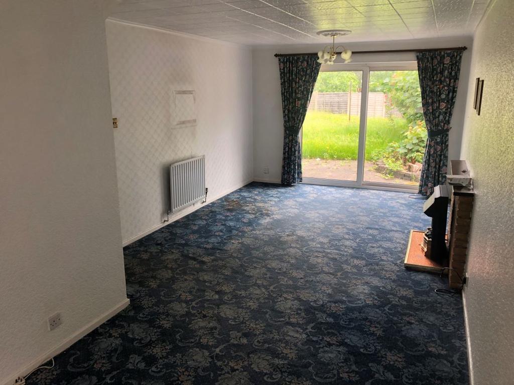 Sedgley Road West, Tipton, DY4 8AD 3 bed detached house £69,000