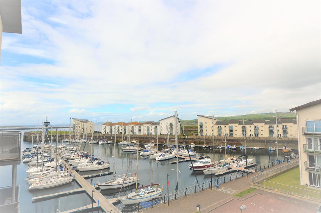 13 Dockers Gardens, ARDROSSAN, KA22 8GB 2 bed flat £88,000