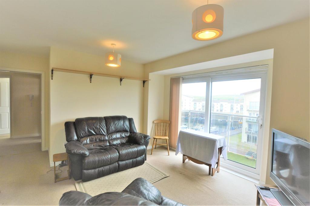 13 Dockers Gardens, ARDROSSAN, KA22 8GB 2 bed flat £88,000