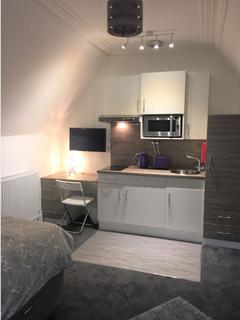 Studio to rent, Roseangle, West End, Dundee, DD1