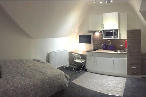 Studio to rent, Roseangle, West End, Dundee, DD1