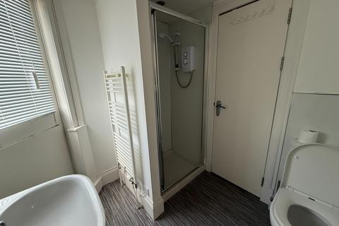 Studio to rent, Roseangle, West End, Dundee, DD1