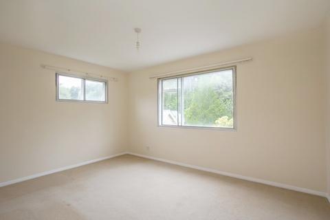 2 bedroom flat to rent, Branksome Wood Road, Bournemouth