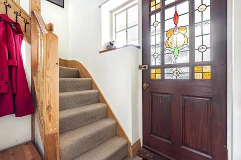 3 Beckingham Road, Guildford, GU2 8BN