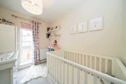 2 Bridgeview Close, Hemel Hempstead, HP3 9AD