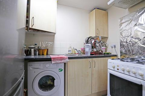 1 bedroom flat to rent, High Road, Chadwell Heath, RM6