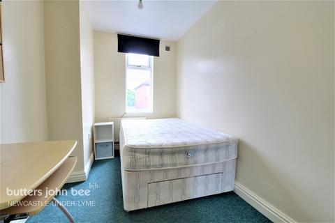 5 Ashfields New Road, Newcastle, ST5 2DH