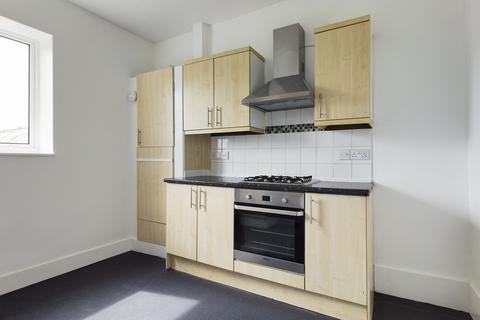 2 bedroom apartment to rent, Albert Road, Dover