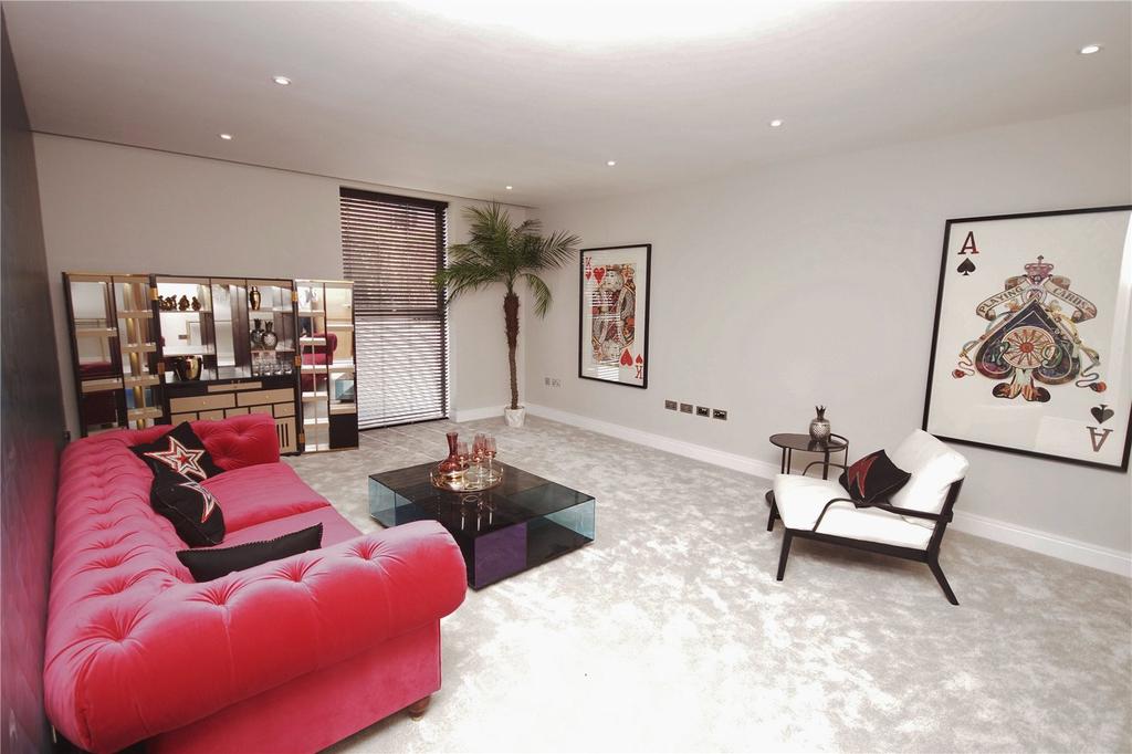 First Floor Lounge