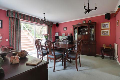 10 Badgers Way, Marlow, SL7 3QU