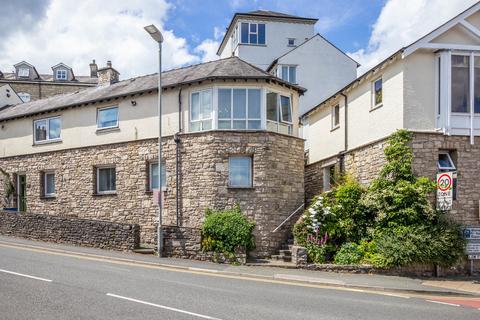 32 High Fellside, Kendal, LA9 4JG