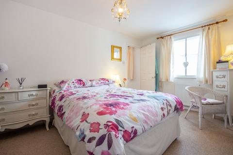 32 High Fellside, Kendal, LA9 4JG