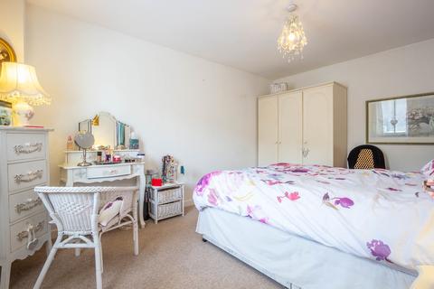 32 High Fellside, Kendal, LA9 4JG