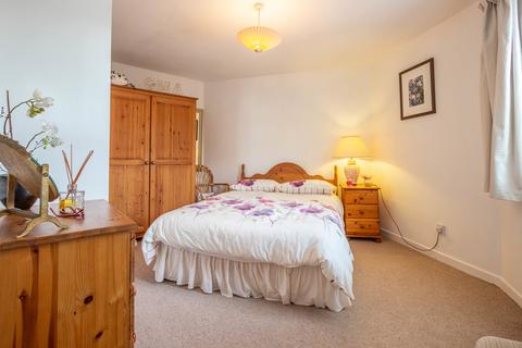 32 High Fellside, Kendal, LA9 4JG