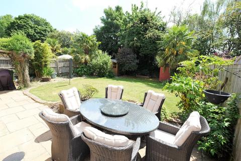 26 Holywell Close, Orpington, BR6 9XP