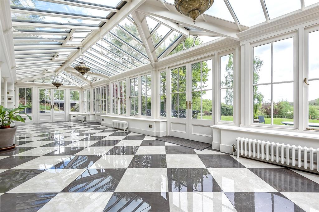 French Street, Westerham, Kent, TN16 5 bed equestrian property £5,500 pcm (£1,269 pw)