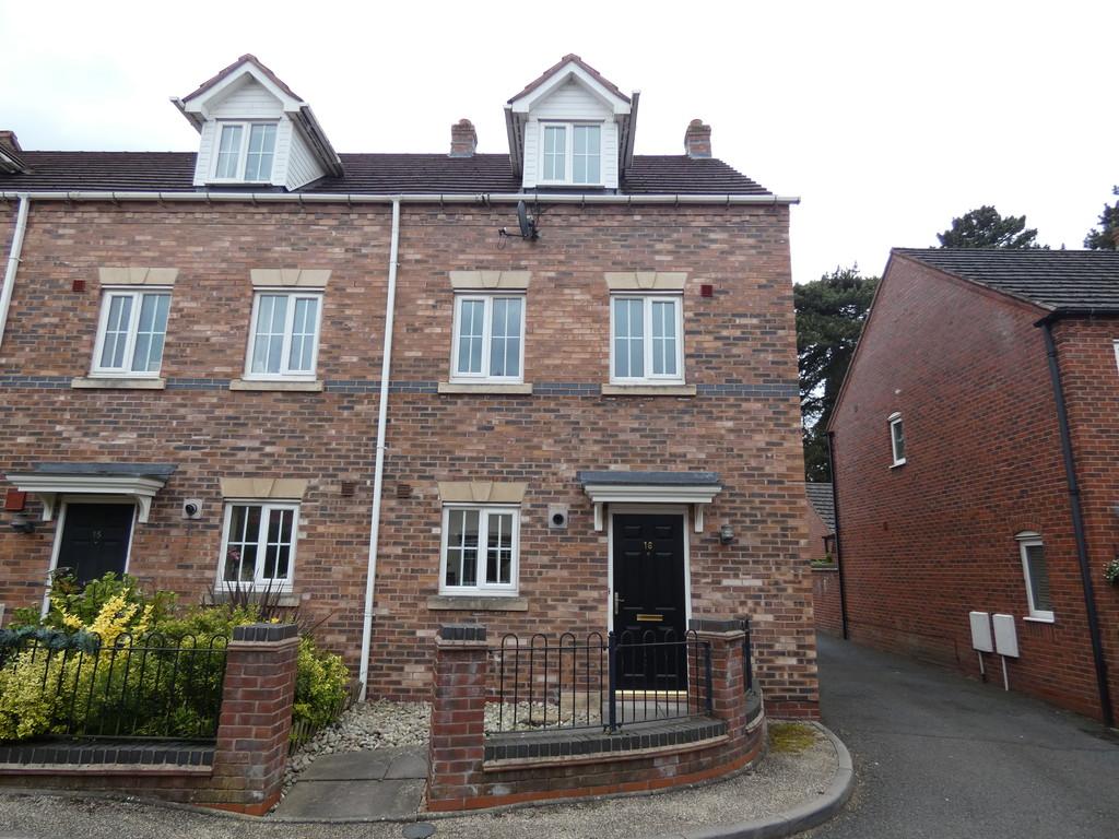 Pooler Close, Wellington 3 bed townhouse £850 pcm (£196 pw)