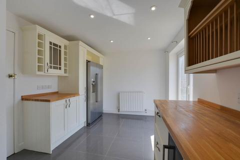 9 Avonvale Road, Trowbridge, BA14 8QS