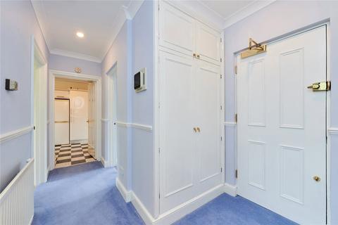 10b Highbury Crescent, London, N5 1RN