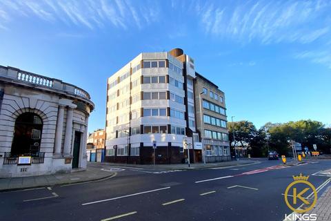 2 bedroom apartment to rent, Kings Road, Southsea
